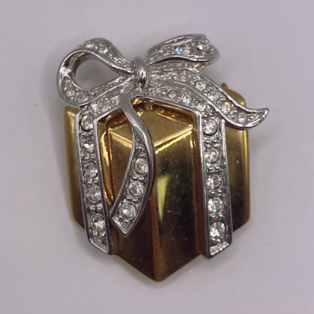Vintage 80s Gold and Silver Holiday Christmas Present Gift Brooch